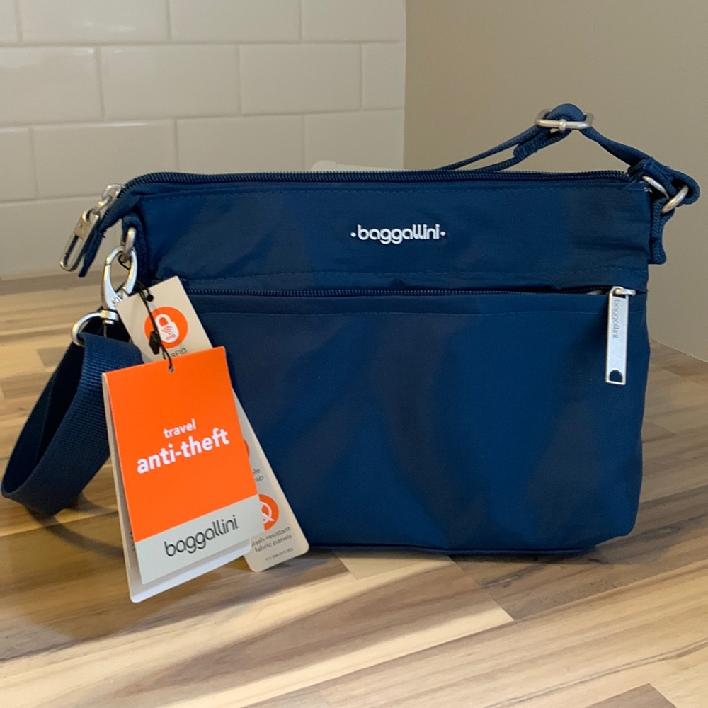 Baggallini bag NWT!